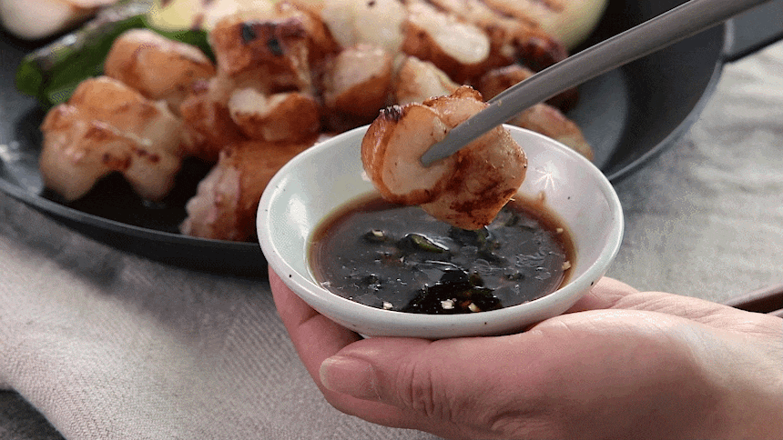 [牛肉] 牛マルチョウ 丸腸 / 約1kg 大トロ ホルモン 牛ホルモン もつ鍋 マル腸 焼肉 焼き肉 BBQ （冷凍）