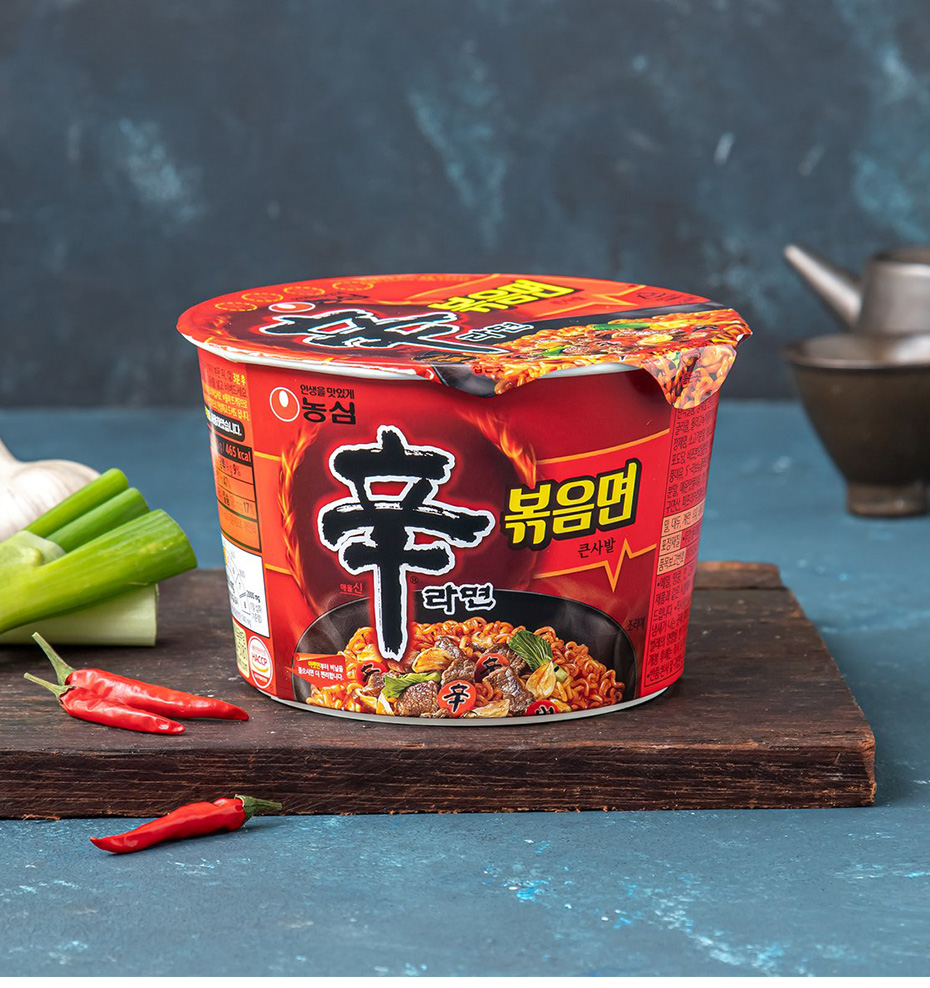 農心 辛ラーメン 炒めカップ麺
